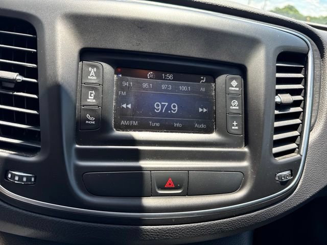 Used 2015 Chrysler 200 Limited FWD image 13