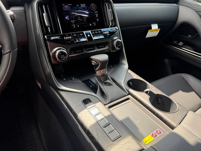 New 2026 Lexus LX 600 4WD w/ Luxury Package image 20
