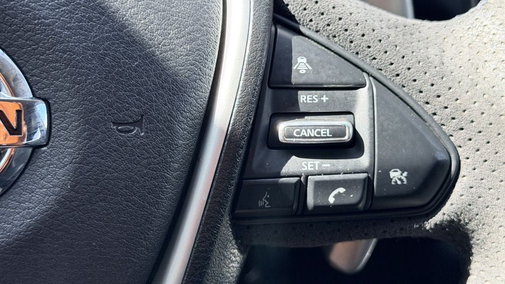 Used 2017 Nissan Maxima SR FWD image 25