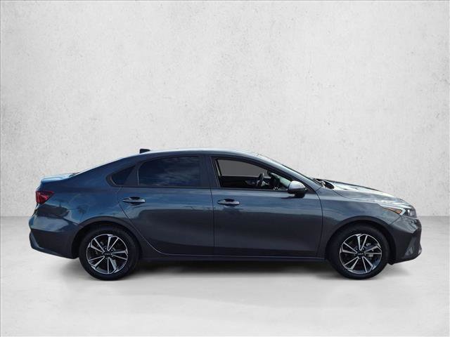 Used 2023 Kia Forte LXS FWD image 4