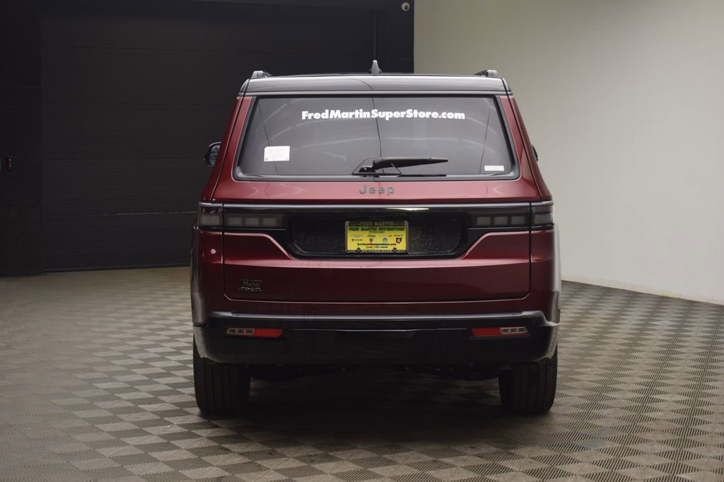 New 2026 Jeep Grand Wagoneer Summit AWD/4WD image 13