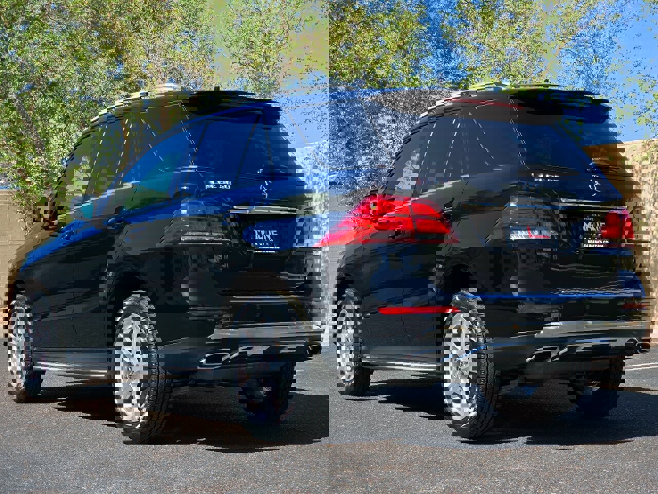 Used 2018 Mercedes-Benz GLE 350 w/ Premium 1 Package image 8