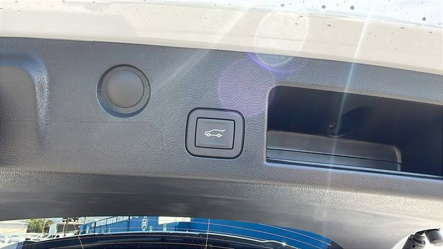 New 2026 Chevrolet Equinox RS w/ LPO, Floor Liner Package FWD image 33