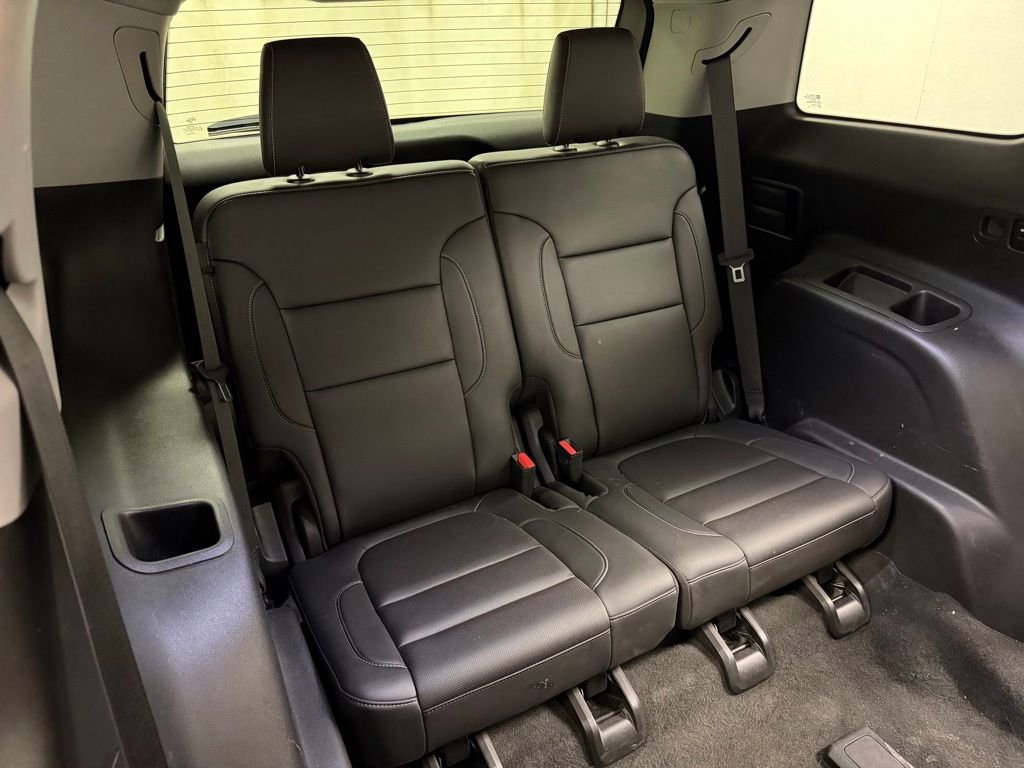 Used 2022 GMC Acadia SLT w/ Technology Package image 14