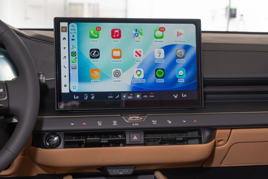 New 2026 Lexus ES 350e FWD image 15