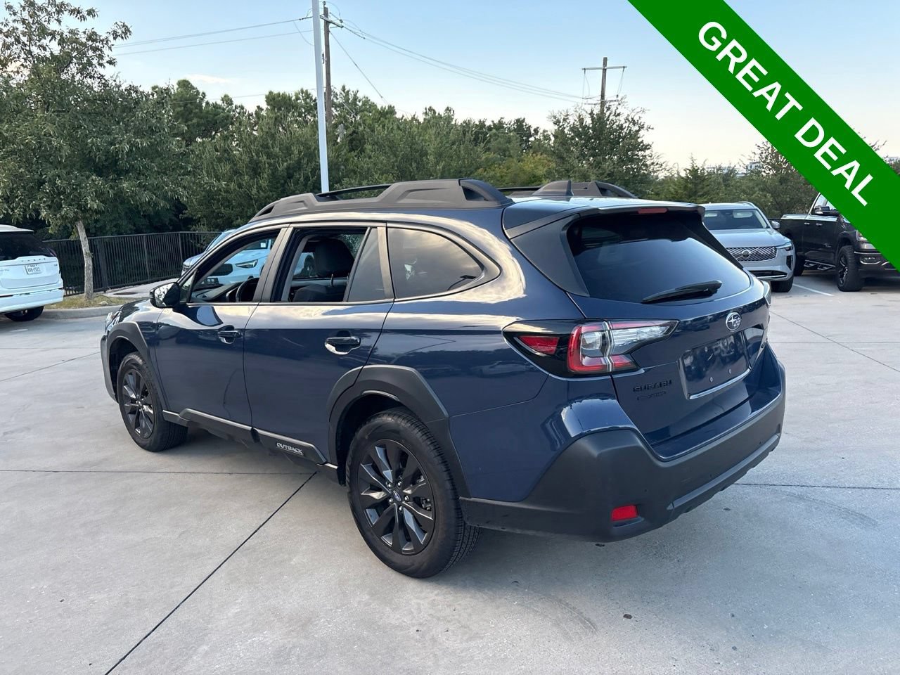 Used 2025 Subaru Outback Onyx Edition AWD/4WD image 7