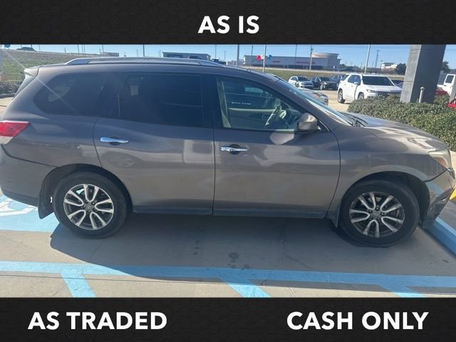 Used 2014 Nissan Pathfinder SV image 4