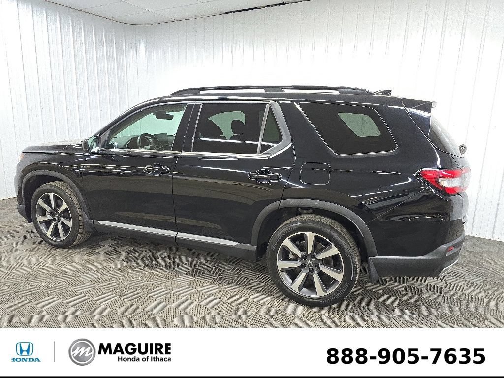 Used 2024 Honda Pilot Elite image 4