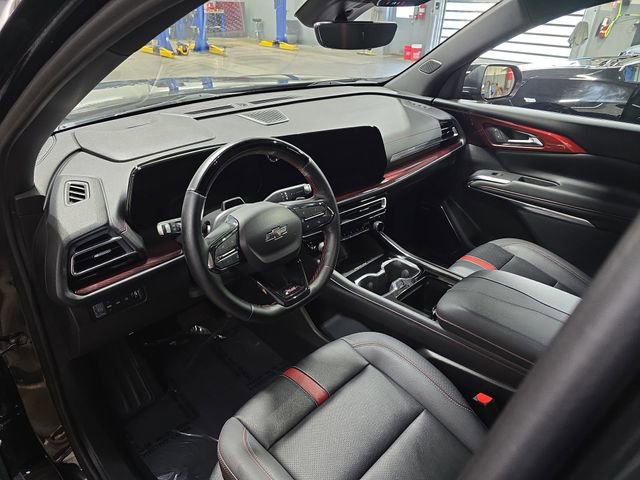 Used 2024 Chevrolet Traverse RS w/ LPO, Floor Liner Package AWD/4WD image 17