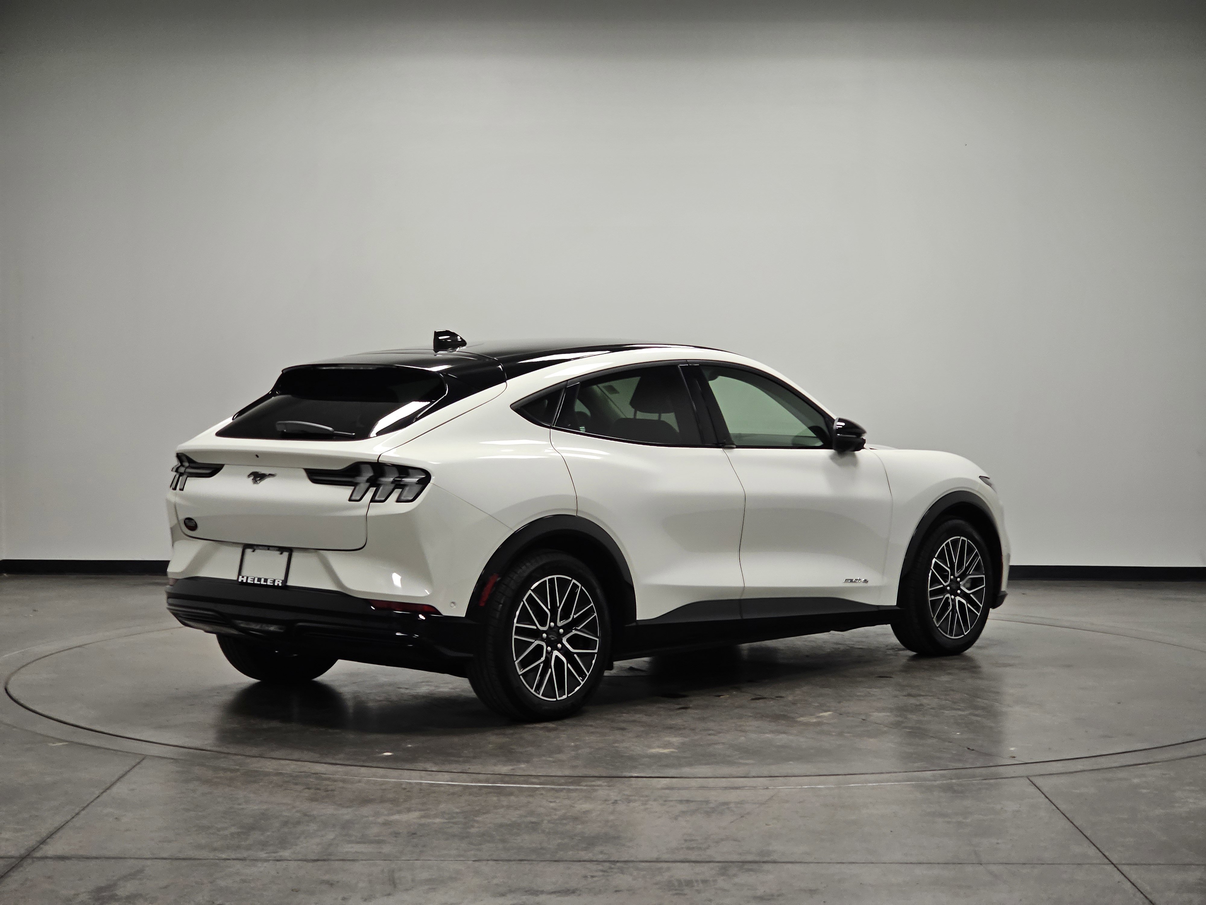 Used 2024 Ford Mustang Mach-E Premium image 8