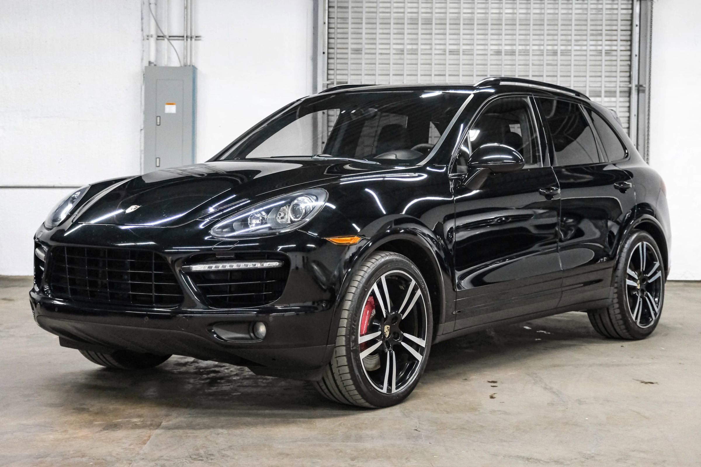 Used 2014 Porsche Cayenne Turbo S AWD/4WD image 7