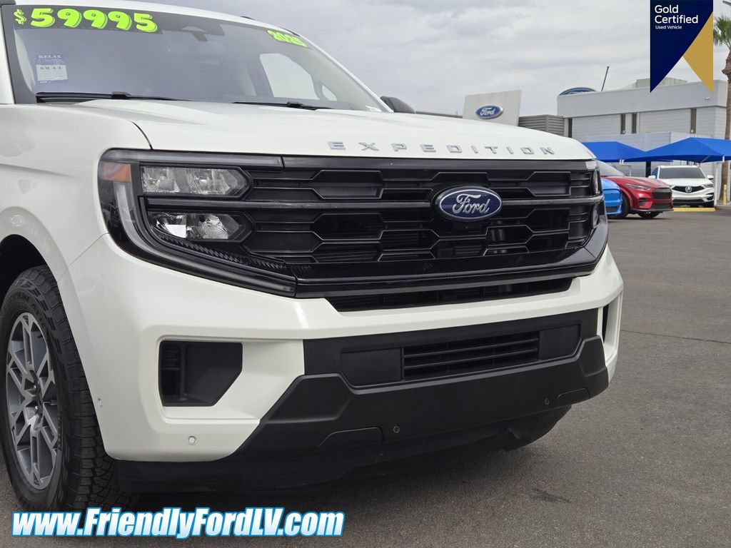 Certified 2025 Ford Expedition Active AWD/4WD image 8