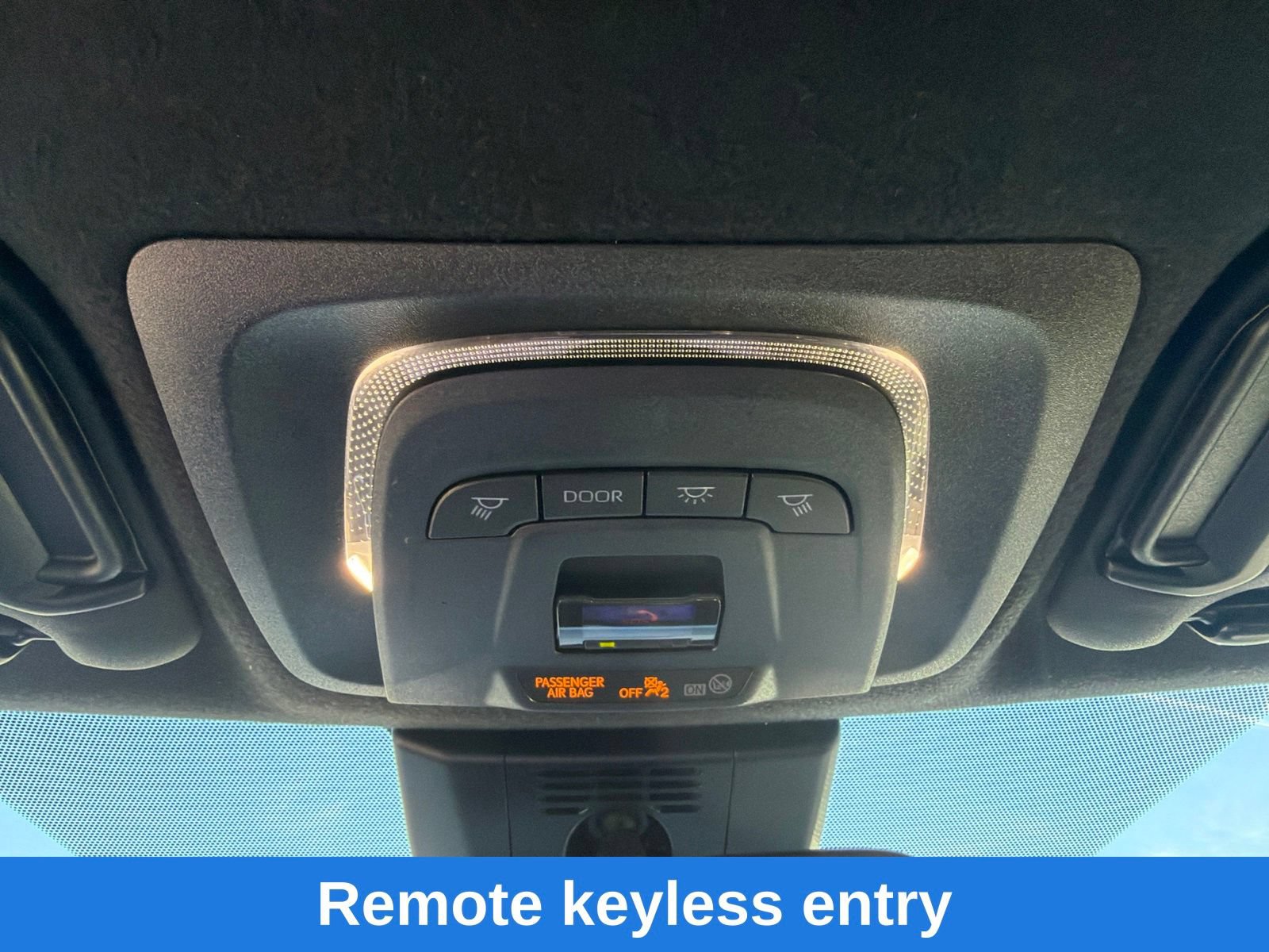 Used 2024 Toyota Corolla SE FWD image 18