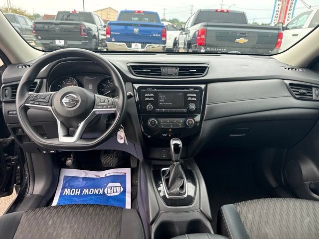Used 2017 Nissan Rogue S AWD/4WD image 14