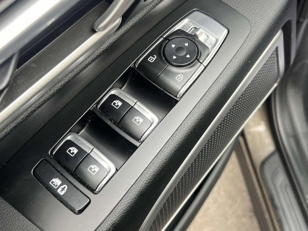Used 2022 Kia Telluride S AWD/4WD image 17