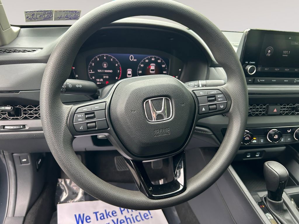 Used 2025 Honda Accord LX image 12