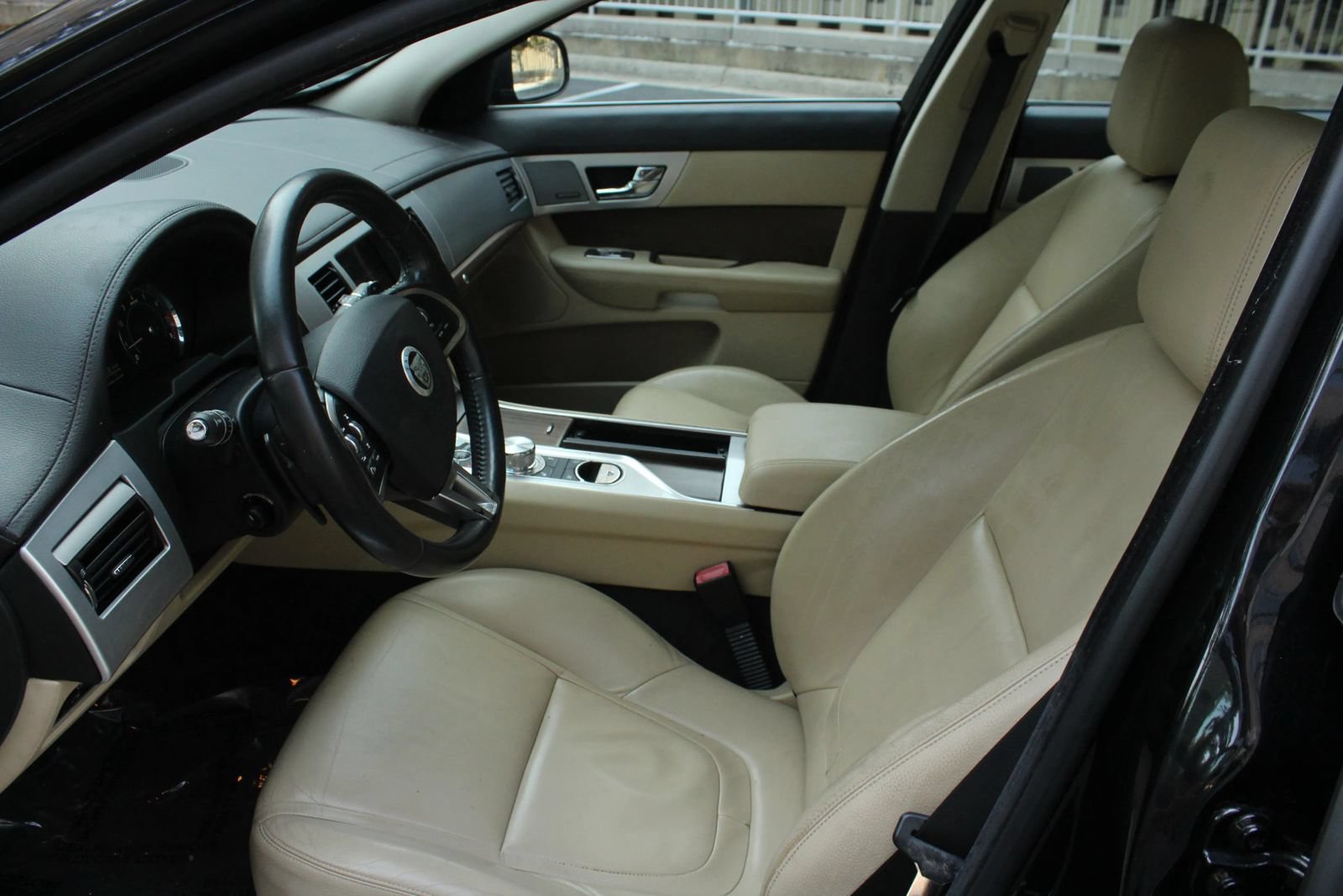 Used 2013 Jaguar XF 3.0 AWD/4WD image 14