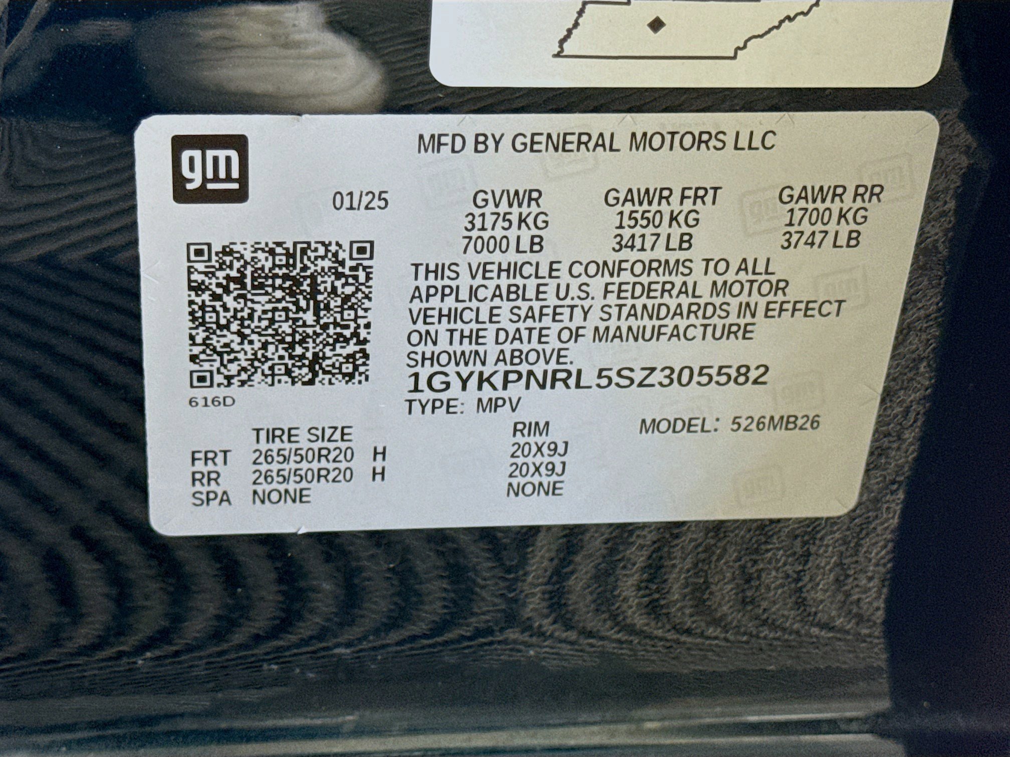 Used 2025 Cadillac Lyriq Luxury w/ LPO, Floor Liner Package image 40