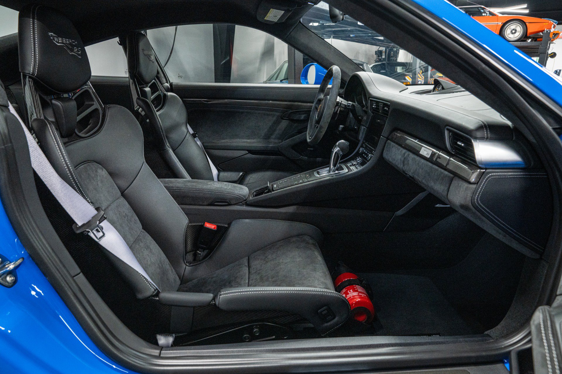 Used 2018 Porsche 911 GT2 RS RWD image 37