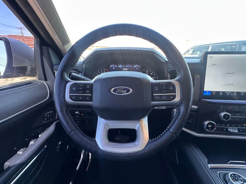 Used 2022 Ford Expedition XLT RWD image 19