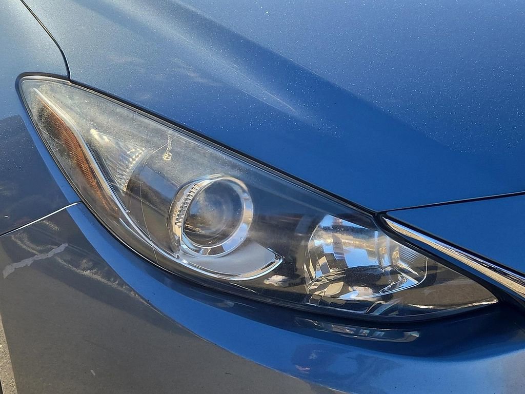 Used 2014 MAZDA MAZDA3 i Touring w/ Moonroof Package 1 image 9