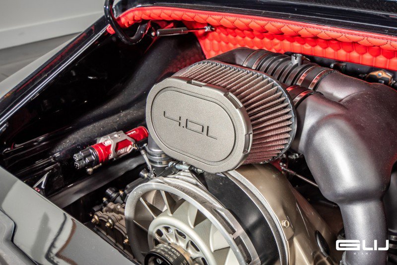 Used 1995 Porsche 911 Cabriolet image 24