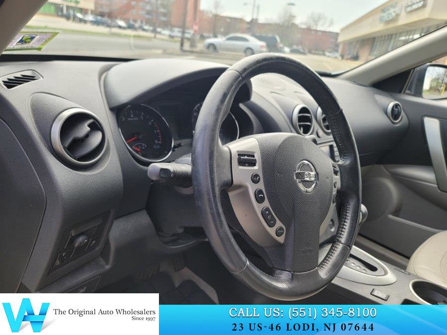 Used 2011 Nissan Rogue SV w/ SL Pkg image 10