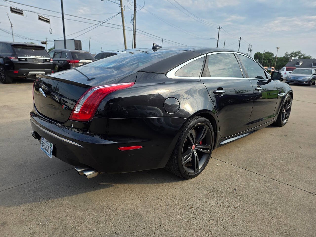Used 2014 Jaguar XJ R LWB RWD image 5