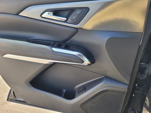 Used 2024 Chevrolet Traverse LT image 14