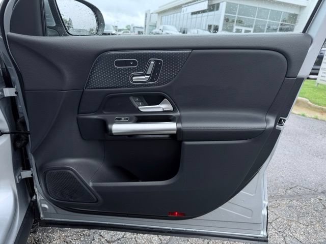 Used 2025 Mercedes-Benz GLA 250 4MATIC image 15