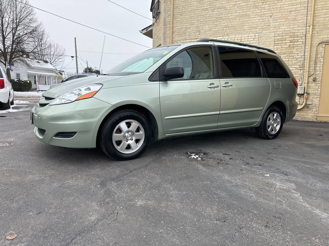 Used 2006 Toyota Sienna LE FWD image 1