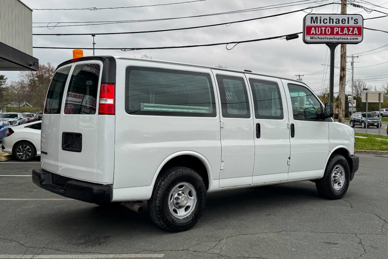 Used 2020 Chevrolet Express 2500 w/ Driver Convenience Package RWD image 4
