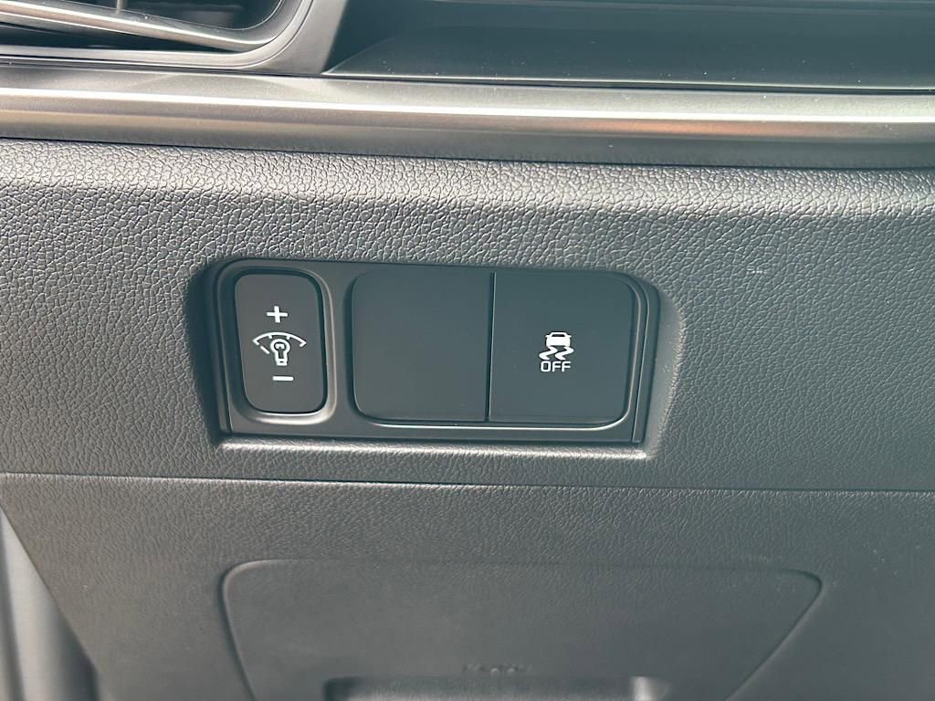 New 2025 Kia Sorento S image 17