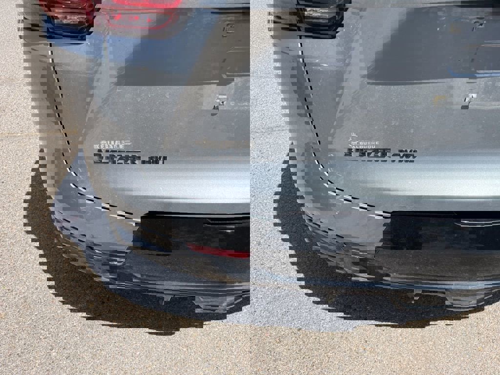 Certified 2023 Chevrolet Blazer RS w/ Driver Confidence II Package image 10