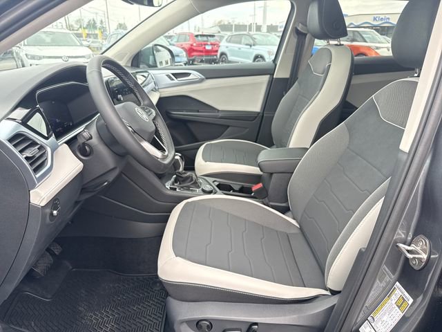 New 2026 Volkswagen Taos SE image 16