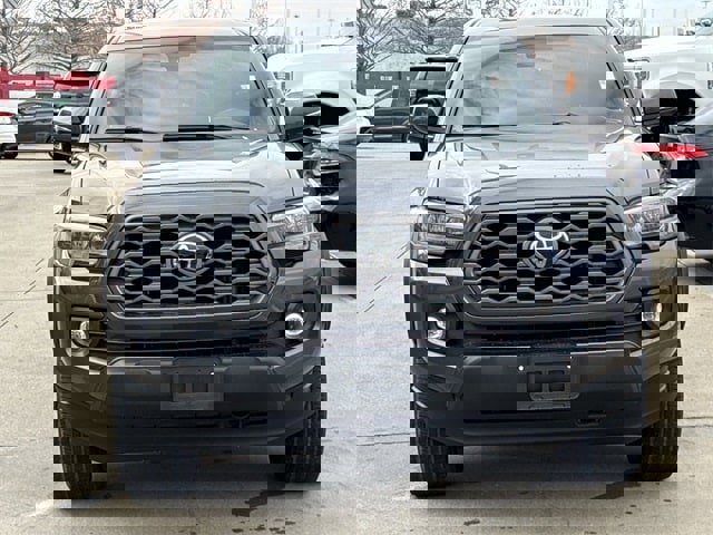 Used 2021 Toyota Tacoma TRD Off-Road image 7