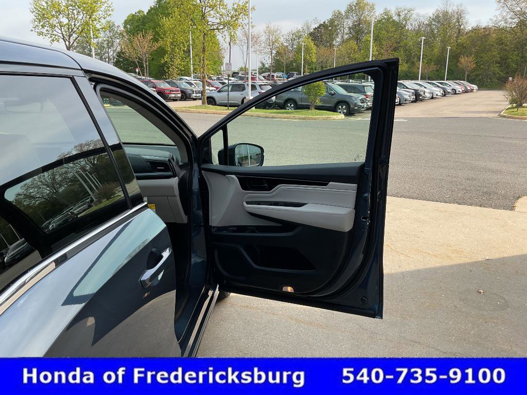 Used 2026 Honda Odyssey Elite image 19