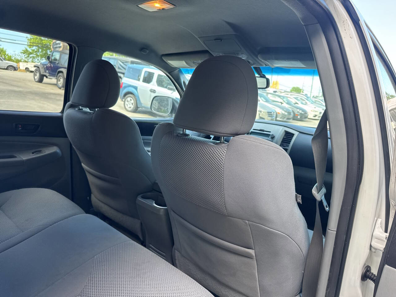 Used 2010 Toyota Tacoma PreRunner RWD image 12