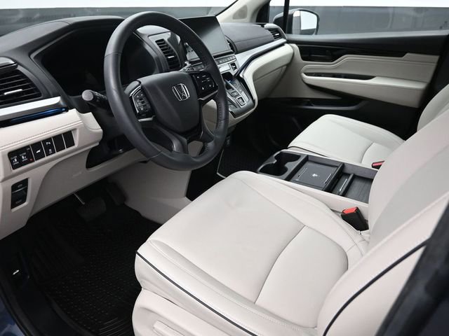 Certified 2025 Honda Odyssey Touring image 9