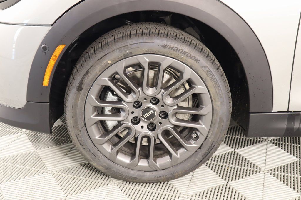 New 2025 MINI Cooper S image 18