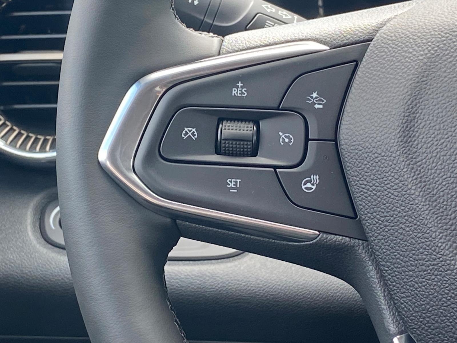 New 2026 Chevrolet Trax ACTIV w/ Sunroof Package FWD image 9