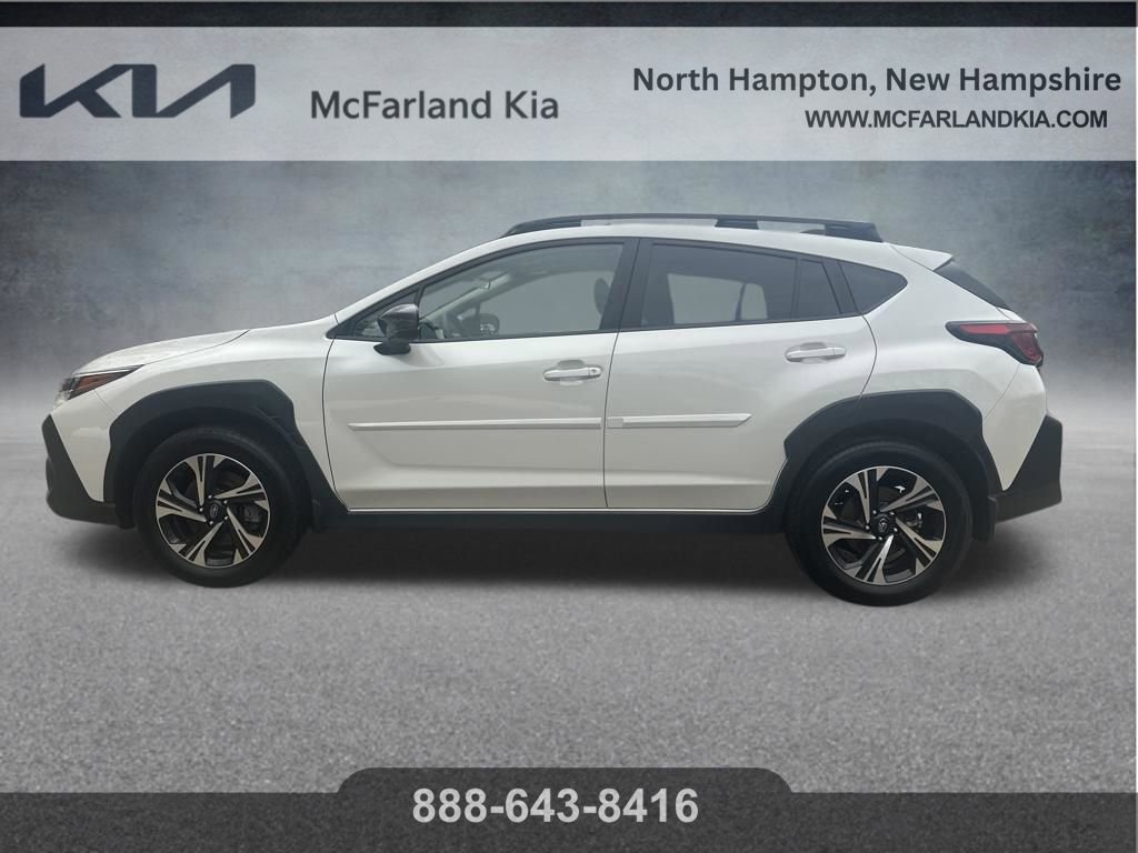 Used 2024 Subaru Crosstrek 2.0i Premium image 3