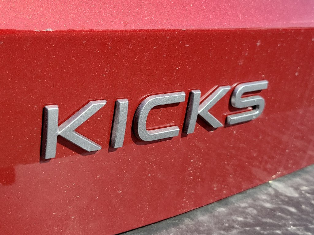 New 2026 Nissan Kicks SV w/ Cold Weather Package FWD image 3
