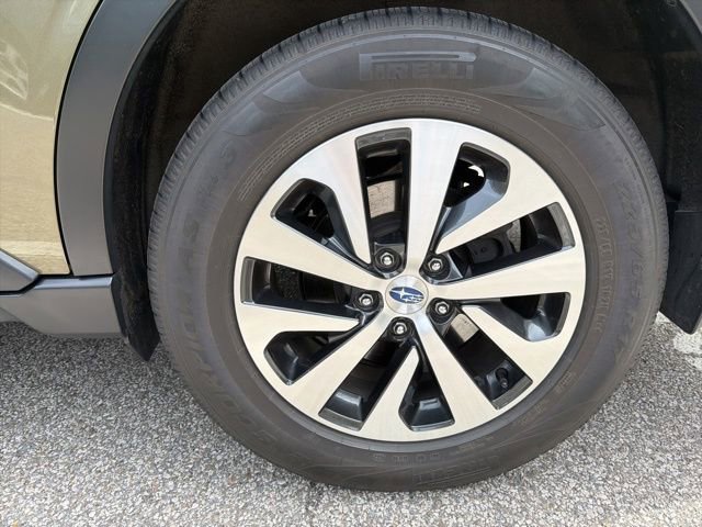 Used 2020 Subaru Outback Premium w/ Popular Package #1 AWD/4WD image 17