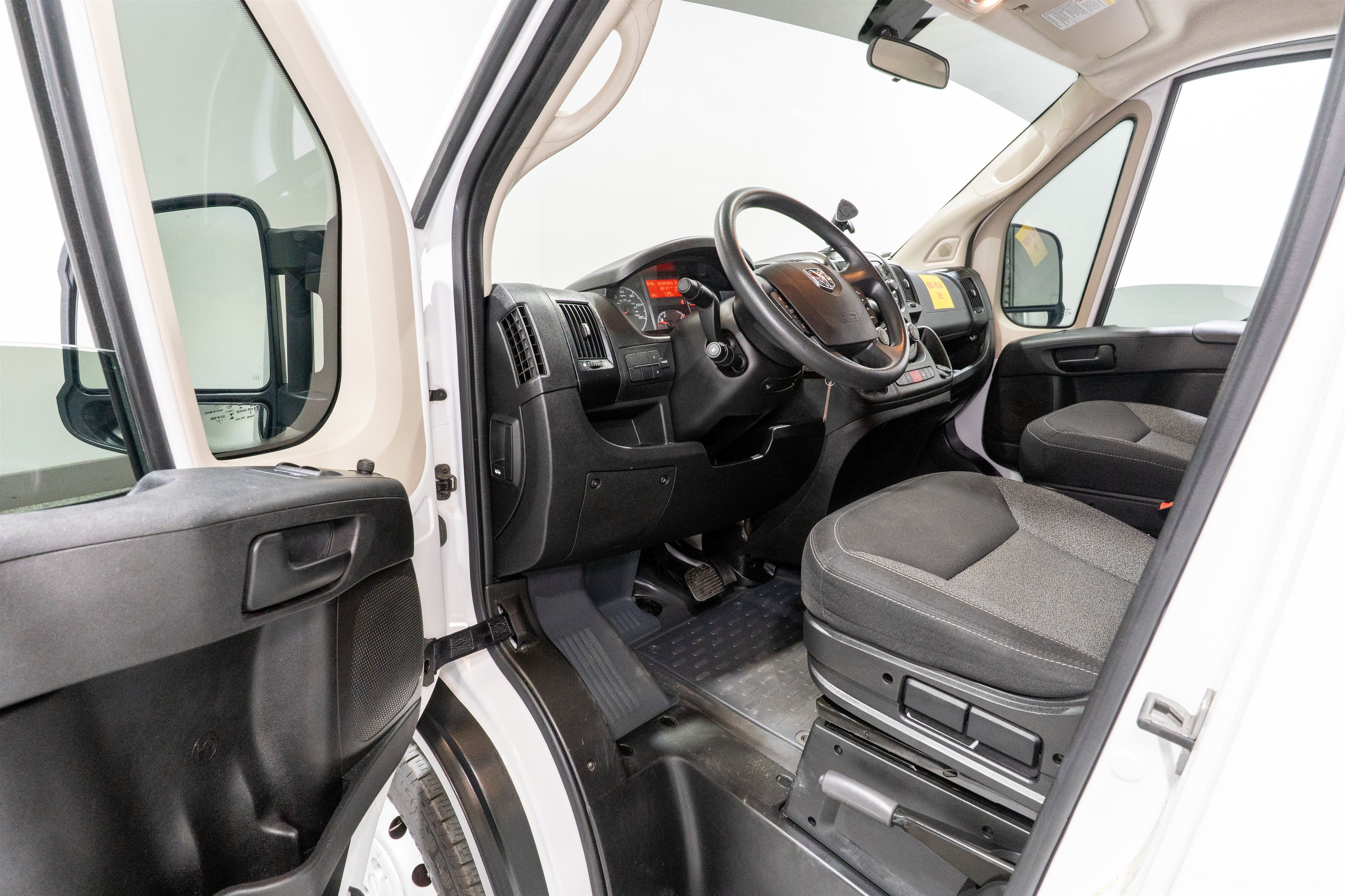 Used 2021 RAM ProMaster 1500 FWD image 15