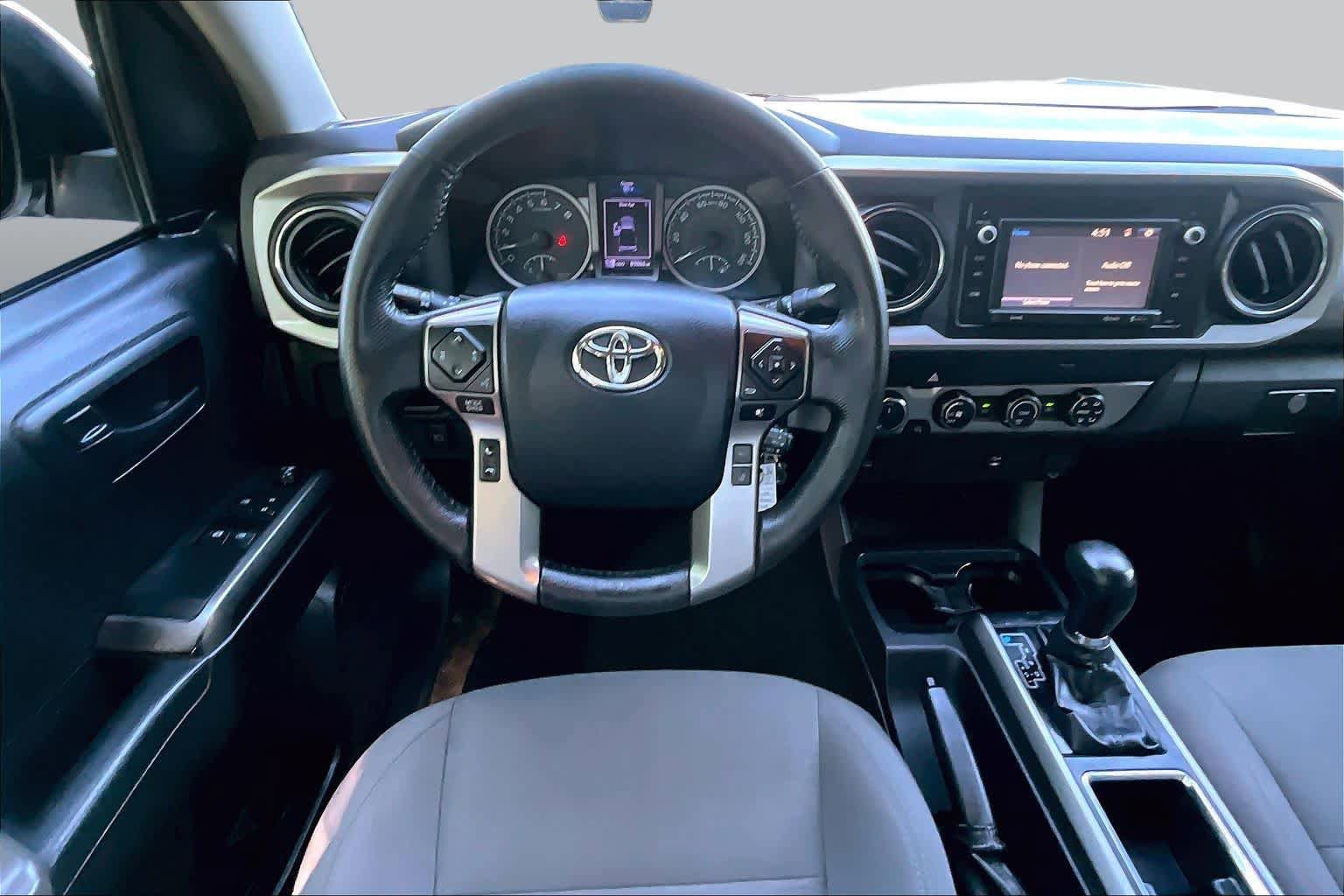 Certified 2019 Toyota Tacoma SR5 AWD/4WD image 6