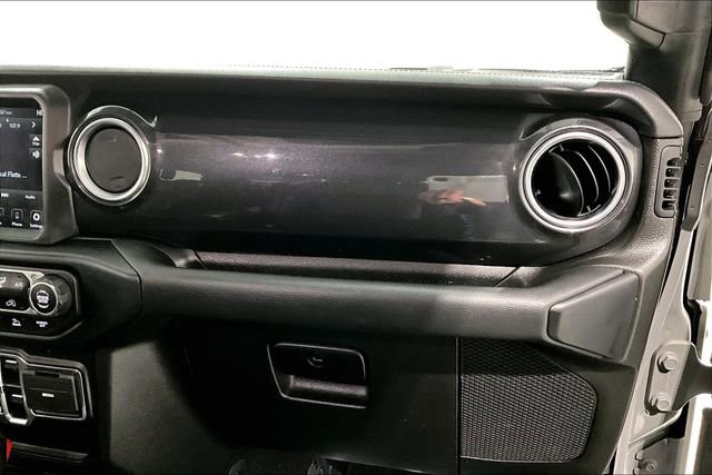 Used 2021 Jeep Wrangler Unlimited Sahara image 28