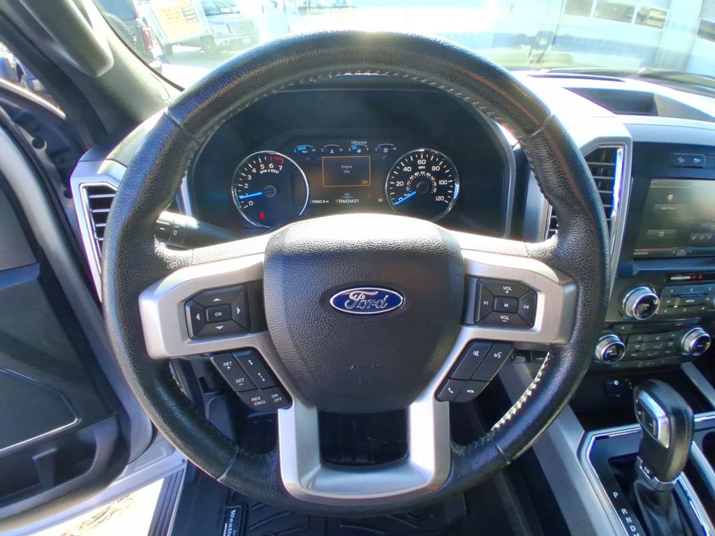 Used 2015 Ford F150 Platinum w/ Equipment Group 701A Luxury image 14