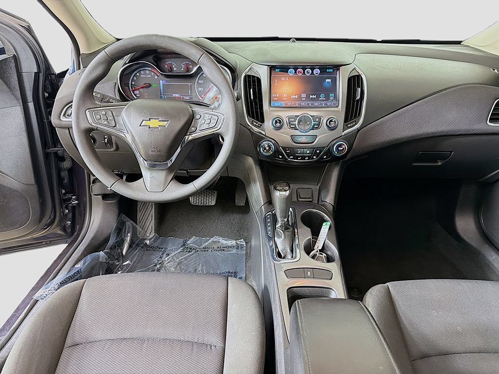 Used 2016 Chevrolet Cruze LT w/ Sun And Sound Package FWD image 27