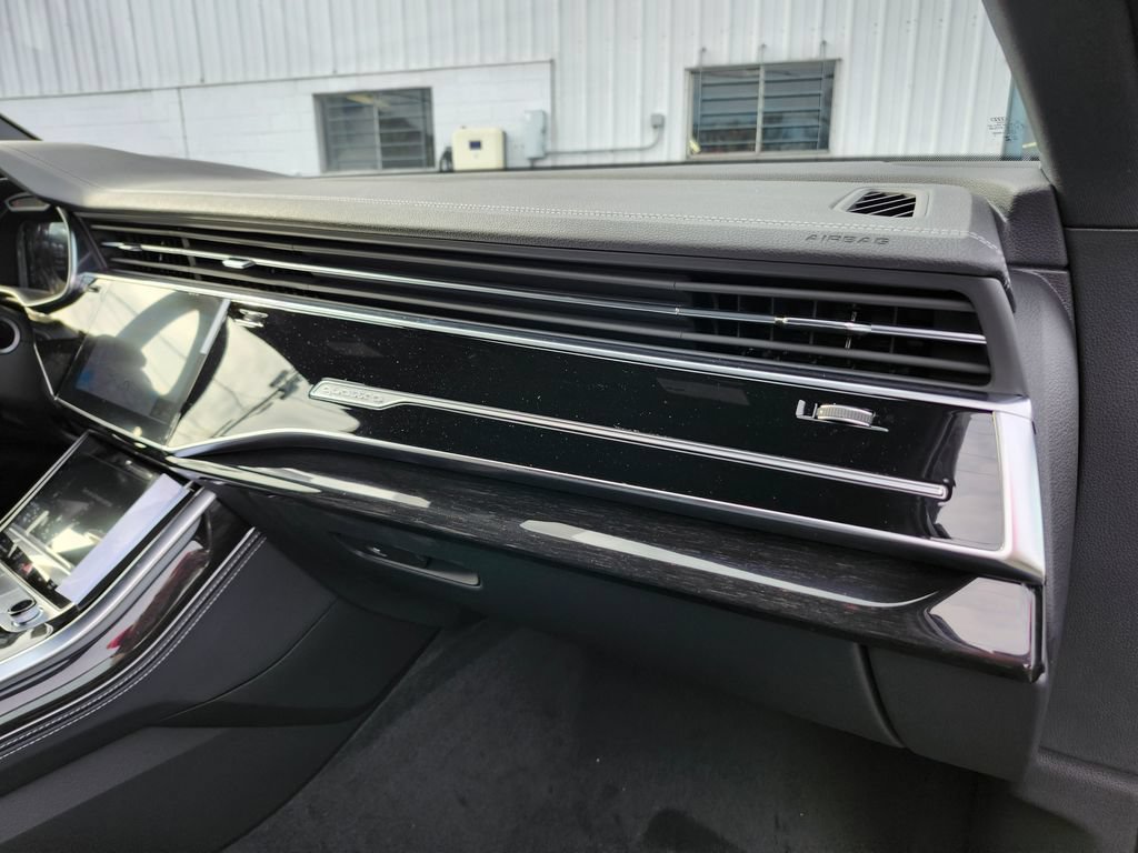 New 2026 Audi Q7 3.0T Premium Plus AWD/4WD image 18